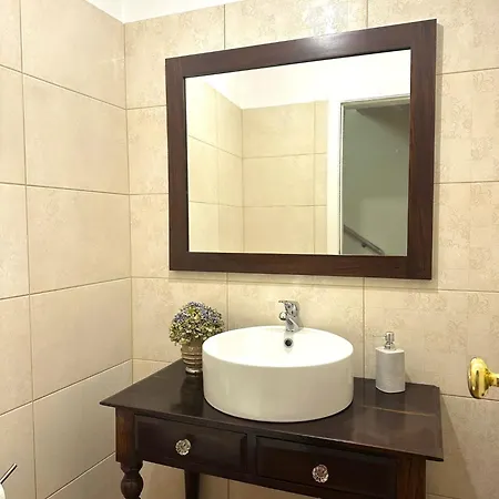 Casa Ginjas * São Vicente