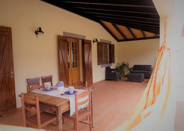 Venkovský dům Casa Ginjas *