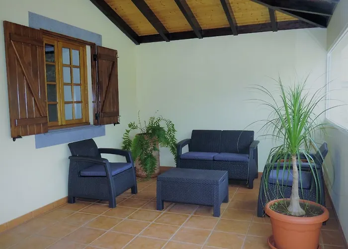 Casa Ginjas * São Vicente